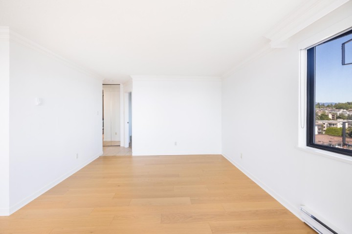 Photo 12 at 1202 - 444 Lonsdale Avenue, Lower Lonsdale, North Vancouver