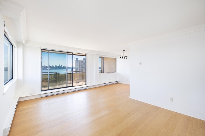 Photo 5 at 1202 - 444 Lonsdale Avenue, Lower Lonsdale, North Vancouver