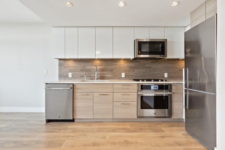 Photo 10 at 1104 - 8533 River District Crossing, South Marine, Vancouver East