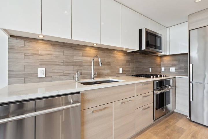 Photo 11 at 1104 - 8533 River District Crossing, South Marine, Vancouver East