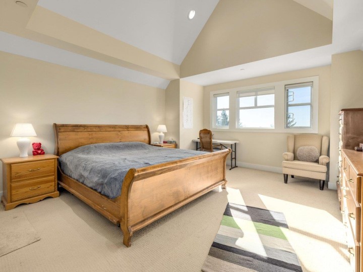 Photo 13 at 5 - 2555 Skilift Road, Chelsea Park, West Vancouver