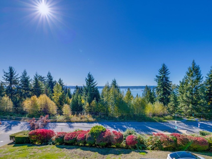 Photo 30 at 5 - 2555 Skilift Road, Chelsea Park, West Vancouver