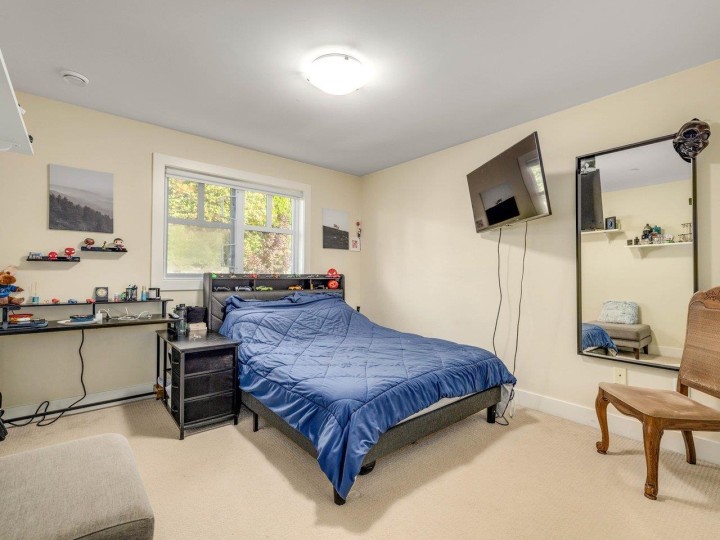 Photo 18 at 5 - 2555 Skilift Road, Chelsea Park, West Vancouver