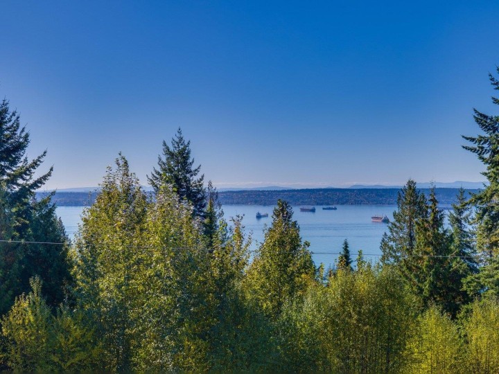 Photo 15 at 5 - 2555 Skilift Road, Chelsea Park, West Vancouver