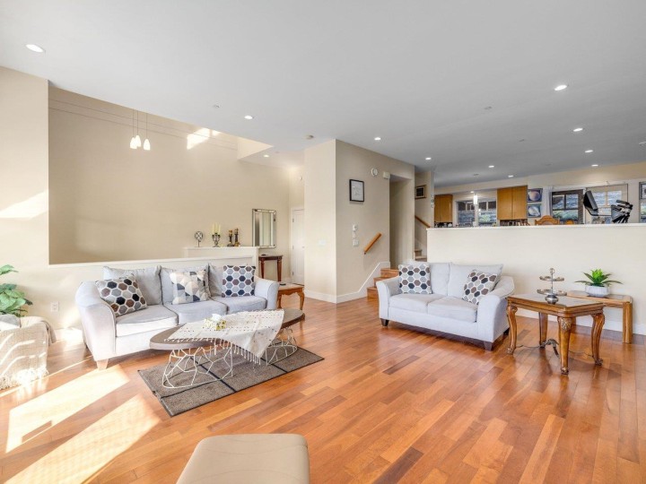 Photo 4 at 5 - 2555 Skilift Road, Chelsea Park, West Vancouver