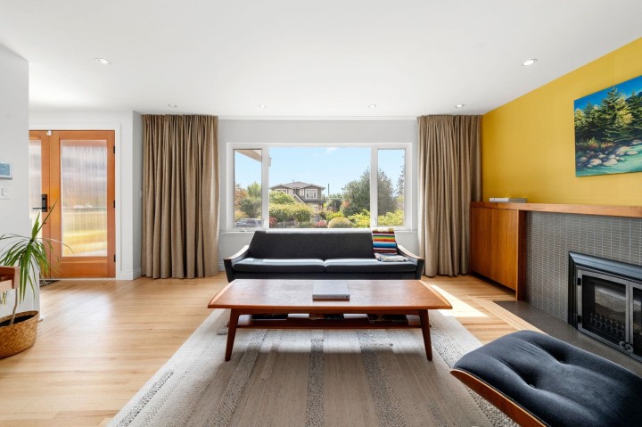 Photo 9 at 728 E 6th Street, Queensbury, North Vancouver