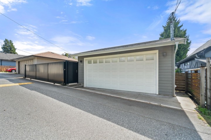 Photo 37 at 728 E 6th Street, Queensbury, North Vancouver