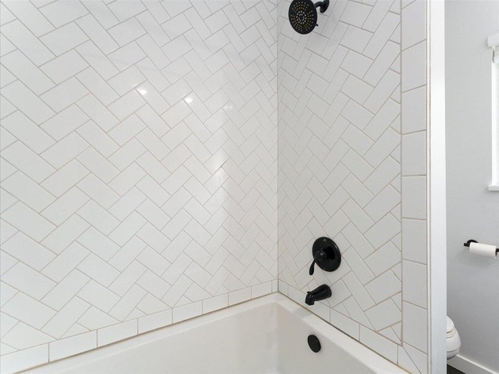 Photo 13 at 799 Plymouth Drive, Windsor Park NV, North Vancouver