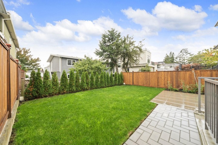 Photo 27 at 552 E 58th Avenue, South Vancouver, Vancouver East