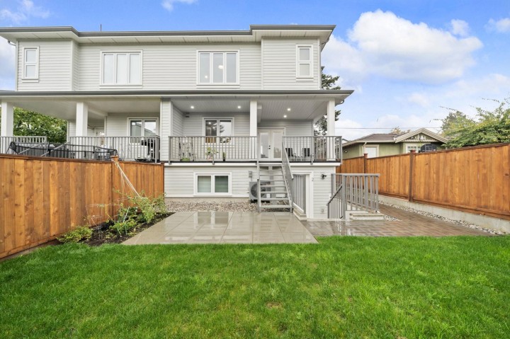 Photo 28 at 552 E 58th Avenue, South Vancouver, Vancouver East