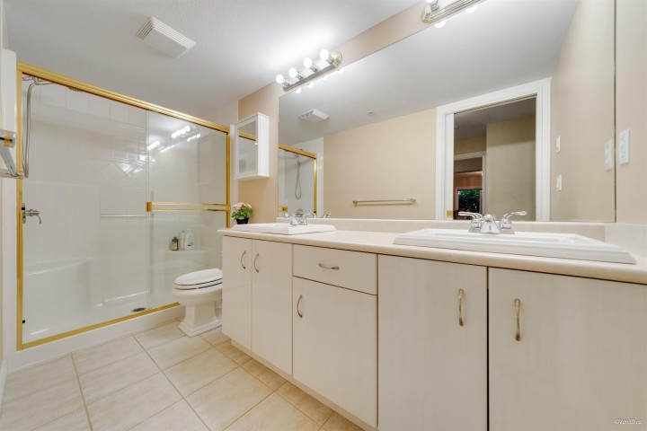 Photo 13 at 101 - 988 W 54th Avenue, South Cambie, Vancouver West