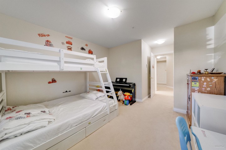 Photo 12 at 101 - 988 W 54th Avenue, South Cambie, Vancouver West