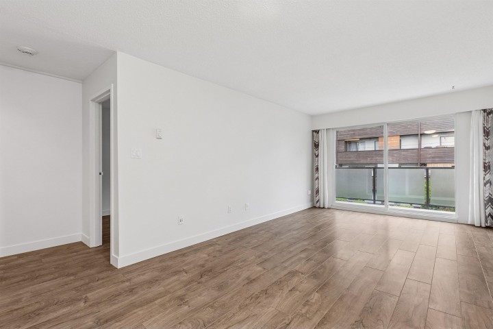 Photo 3 at 306 - 212 Forbes Avenue, Lower Lonsdale, North Vancouver
