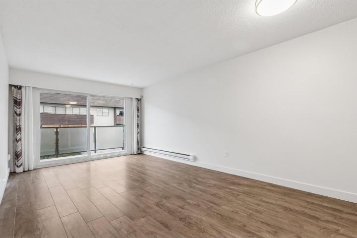 Photo 4 at 306 - 212 Forbes Avenue, Lower Lonsdale, North Vancouver