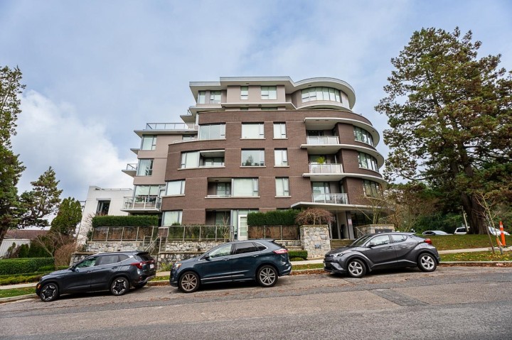 Photo 2 at 301 - 505 W 30th Avenue, Cambie, Vancouver West