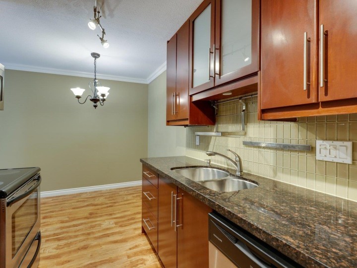 Photo 13 at 306 - 975 W 13th Avenue, Fairview VW, Vancouver West