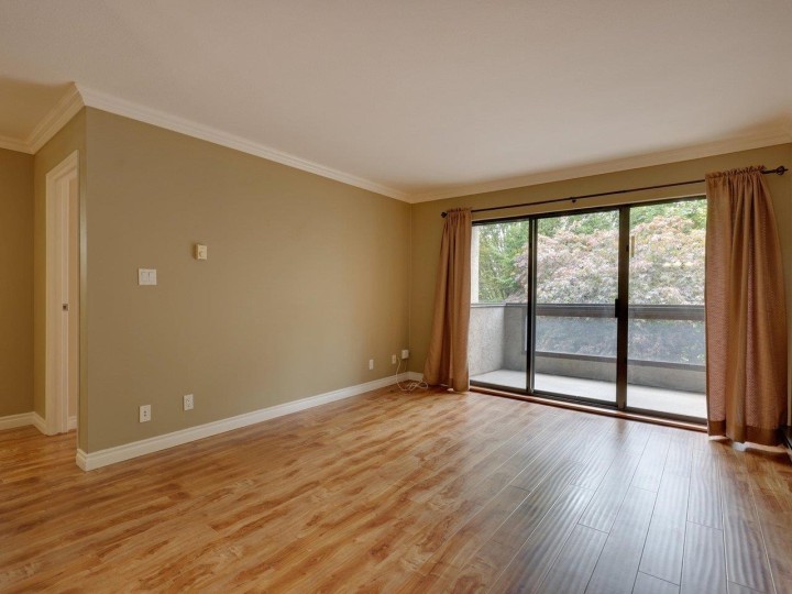 Photo 4 at 306 - 975 W 13th Avenue, Fairview VW, Vancouver West