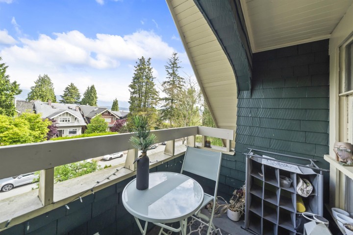 Photo 14 at 3550 W 1st Avenue, Kitsilano, Vancouver West