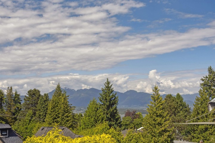 Photo 2 at 4190 W 11th Avenue, Point Grey, Vancouver West