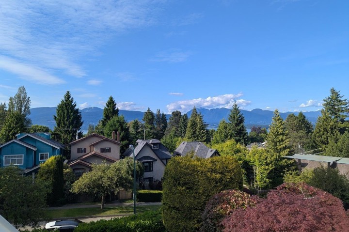 Photo 1 at 4190 W 11th Avenue, Point Grey, Vancouver West