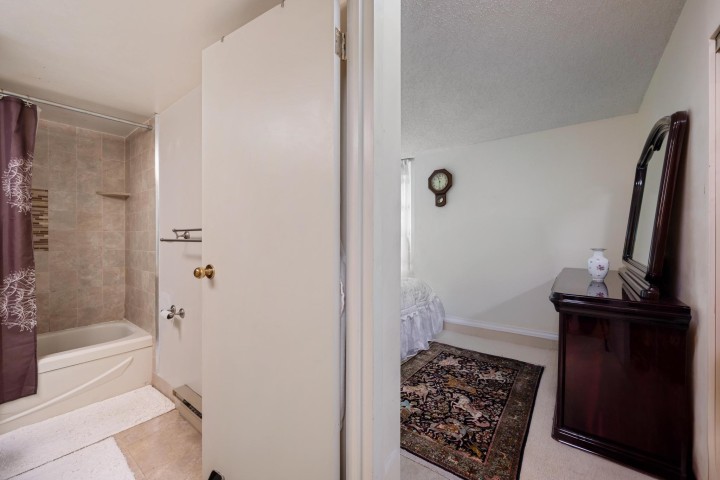 Photo 16 at 203 - 1845 Robson Street, West End VW, Vancouver West