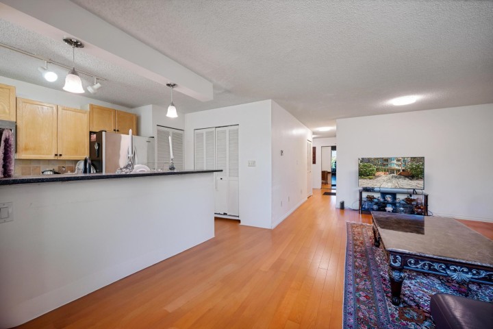 Photo 12 at 203 - 1845 Robson Street, West End VW, Vancouver West