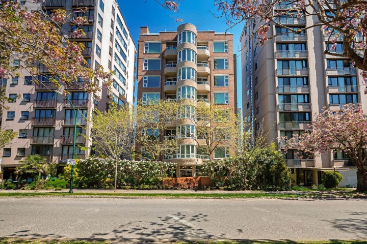 Photo 28 at 203 - 1845 Robson Street, West End VW, Vancouver West