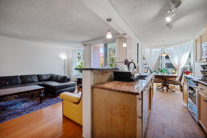 Photo 10 at 203 - 1845 Robson Street, West End VW, Vancouver West