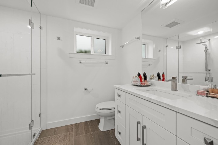 Photo 23 at 1430 Draycott Road, Lynn Valley, North Vancouver