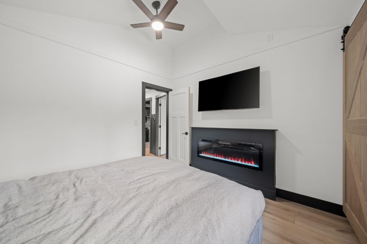 Photo 9 at 1430 Draycott Road, Lynn Valley, North Vancouver