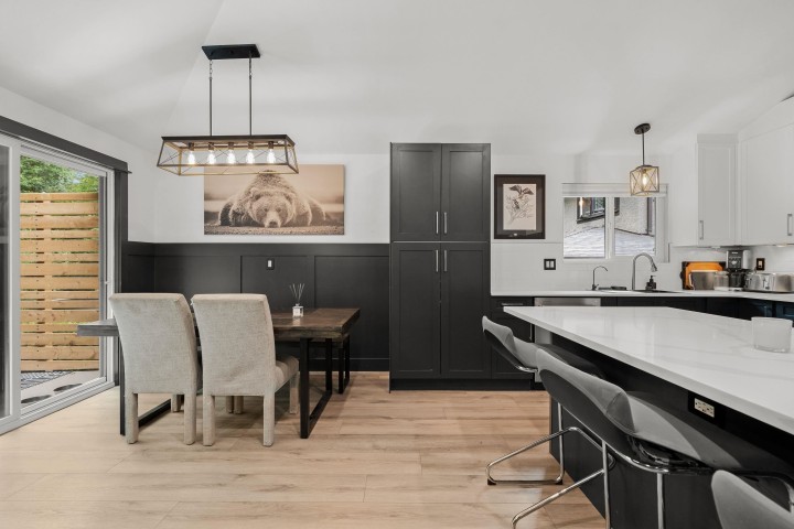 Photo 4 at 1430 Draycott Road, Lynn Valley, North Vancouver