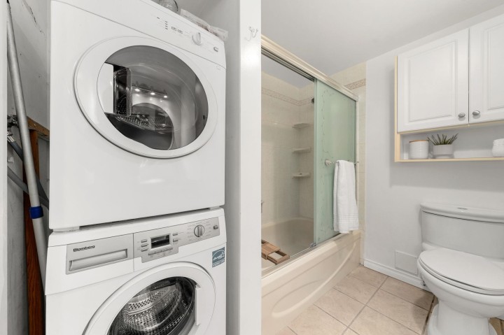 Photo 17 at 206 - 1363 Clyde Avenue, Ambleside, West Vancouver