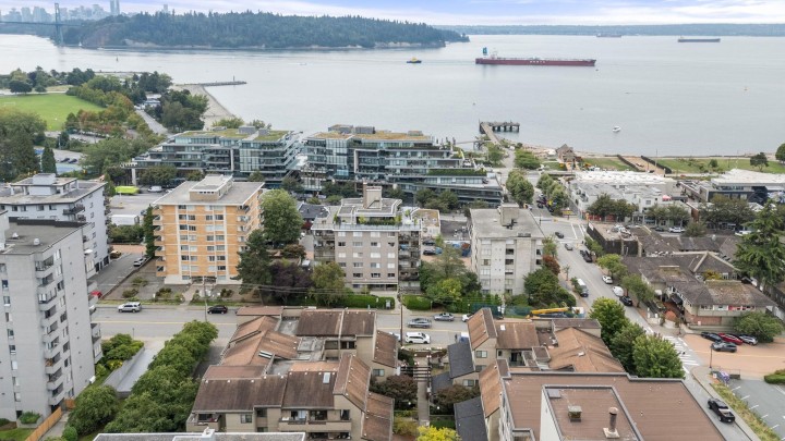 Photo 22 at 206 - 1363 Clyde Avenue, Ambleside, West Vancouver