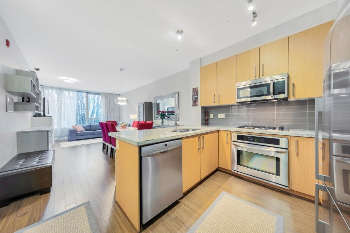 Photo 3 at 307 - 159 W 22nd Street, Central Lonsdale, North Vancouver