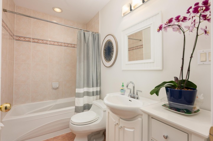 Photo 16 at 850 Jefferson Avenue, Sentinel Hill, West Vancouver