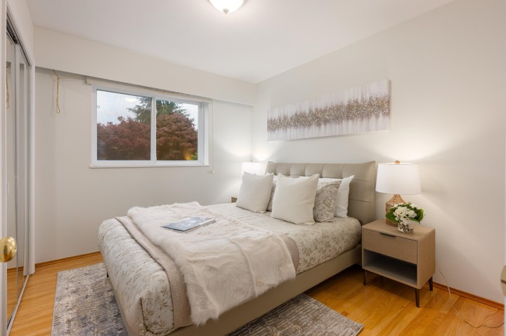 Photo 18 at 850 Jefferson Avenue, Sentinel Hill, West Vancouver