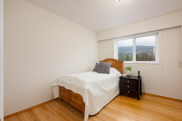 Photo 21 at 850 Jefferson Avenue, Sentinel Hill, West Vancouver