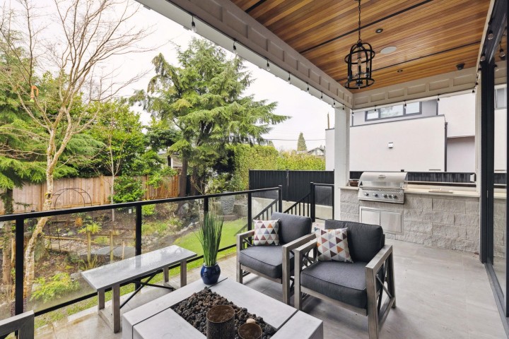 Photo 19 at 939 Forest Hills Drive, Edgemont, North Vancouver