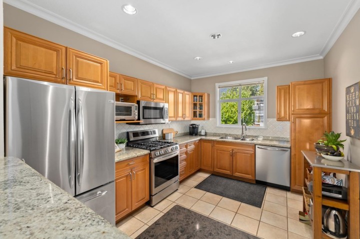 Photo 13 at 2362 Marine Drive, Dundarave, West Vancouver