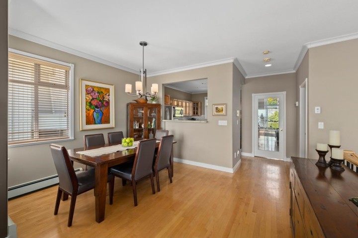 Photo 12 at 2362 Marine Drive, Dundarave, West Vancouver