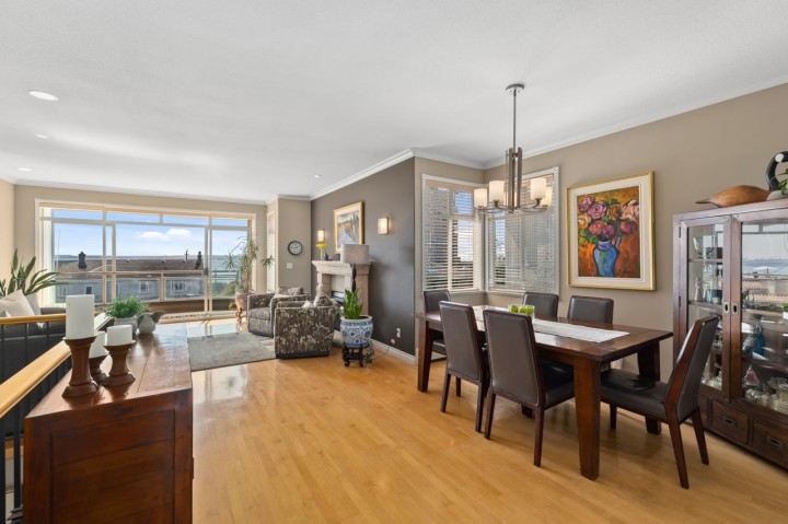 Photo 5 at 2362 Marine Drive, Dundarave, West Vancouver