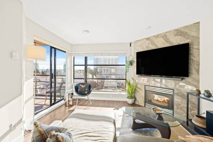 Photo 4 at 410 - 124 W 3rd Street, Lower Lonsdale, North Vancouver