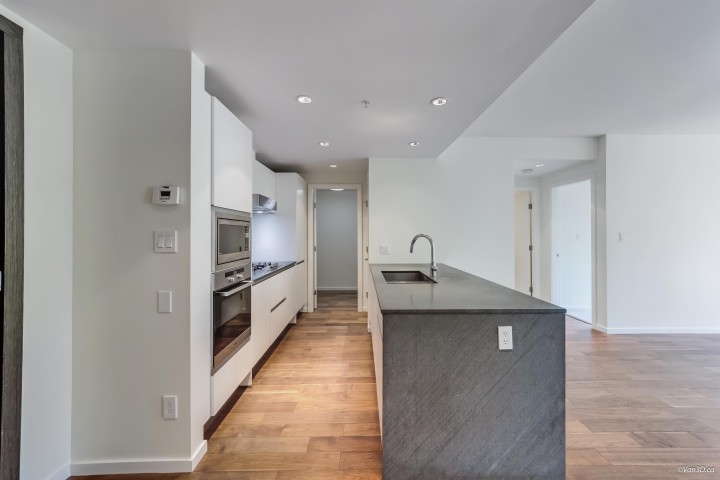 Photo 4 at 522 - 8488 Cornish Street, S.W. Marine, Vancouver West