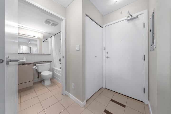 Photo 23 at 305 - 1082 Seymour Street, Downtown VW, Vancouver West