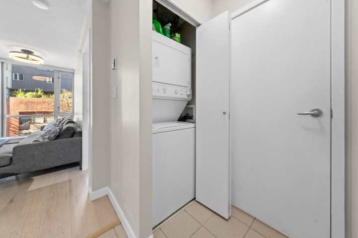 Photo 22 at 305 - 1082 Seymour Street, Downtown VW, Vancouver West