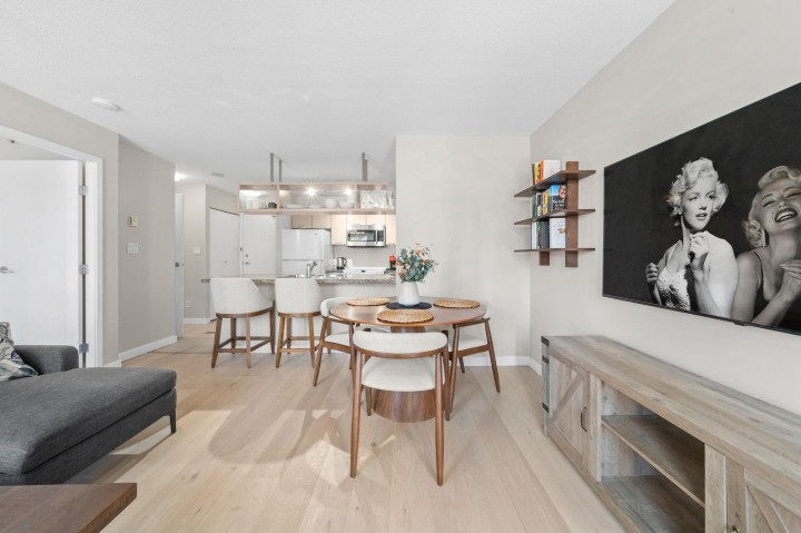 Photo 3 at 305 - 1082 Seymour Street, Downtown VW, Vancouver West