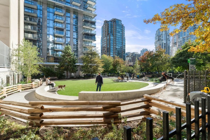 Photo 32 at 305 - 1082 Seymour Street, Downtown VW, Vancouver West