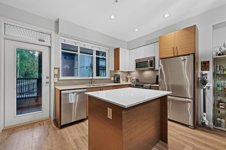 Photo 6 at 207 - 2135 Heritage Park Lane, Seymour NV, North Vancouver