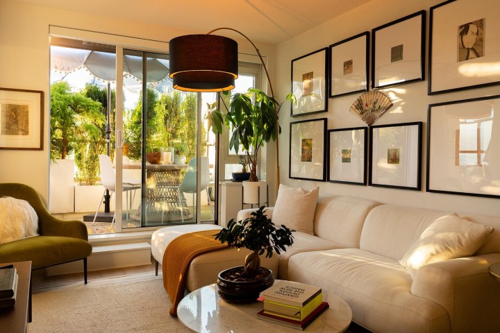 Photo 1 at 402 - 445 W 2nd Avenue, False Creek, Vancouver West