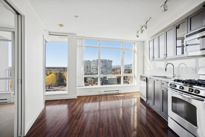 Photo 2 at 1010 - 4815 Eldorado Mews, Collingwood VE, Vancouver East